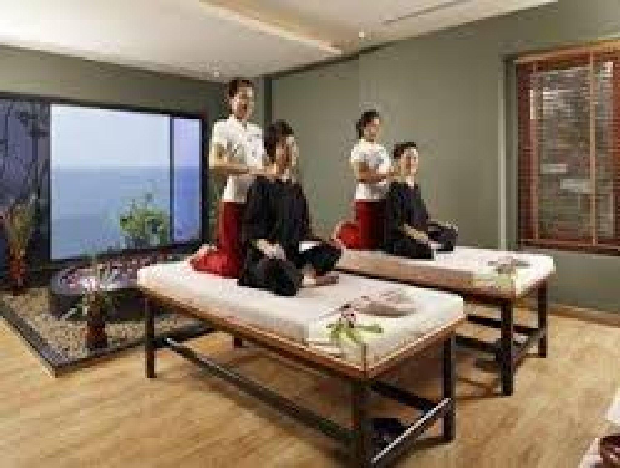 Namaka Resort Kamala Екстер'єр фото Thai massage