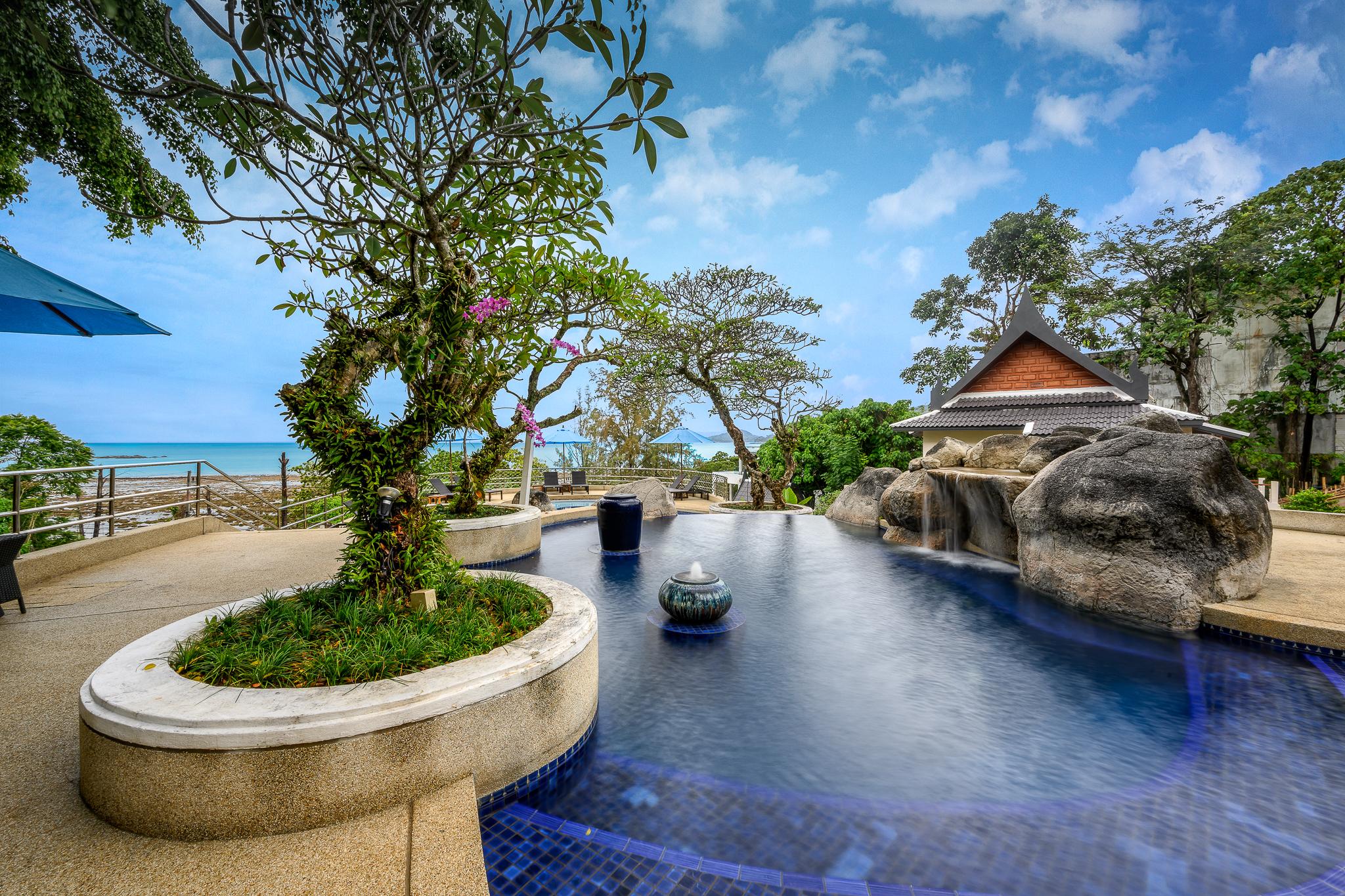 Namaka Resort Kamala Екстер'єр фото The Rock Resort