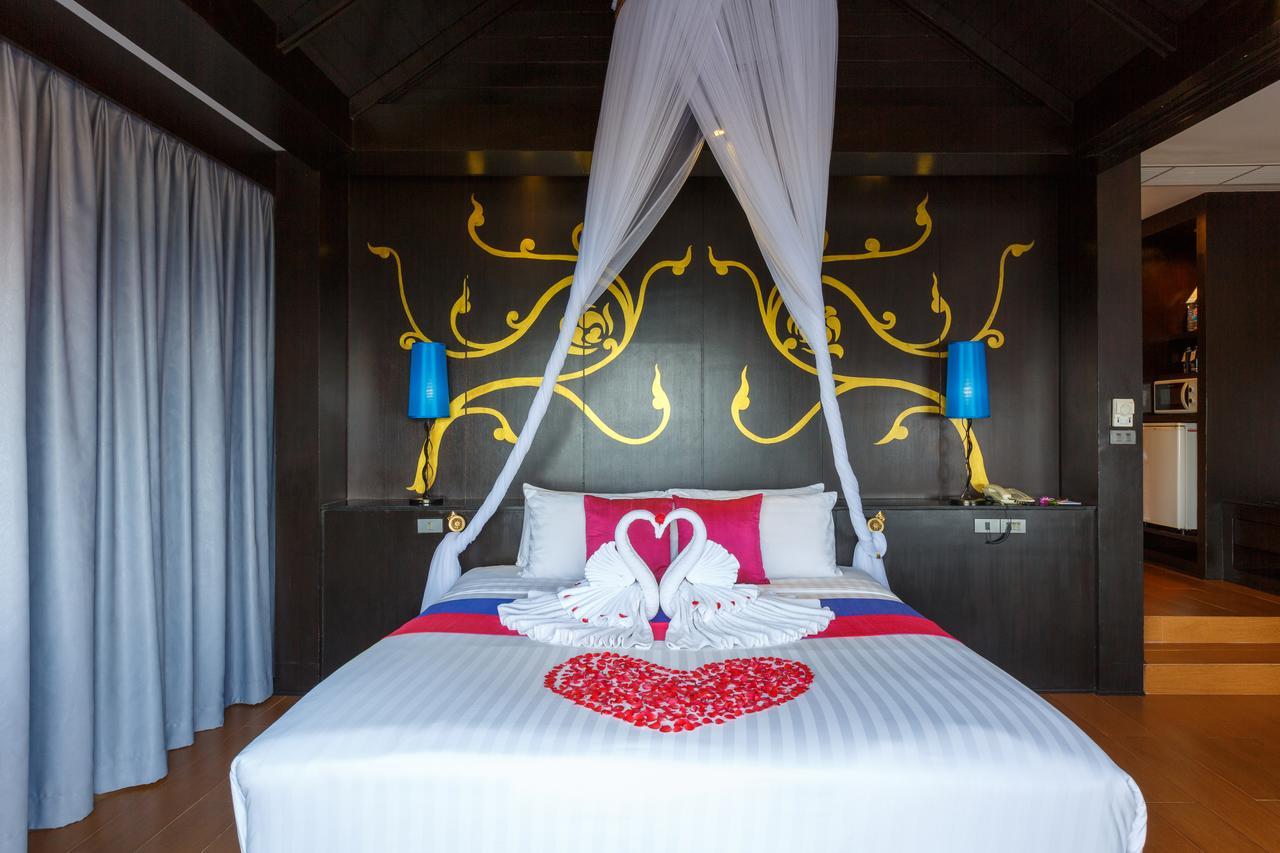 Namaka Resort Kamala Екстер'єр фото A bedroom at the resort