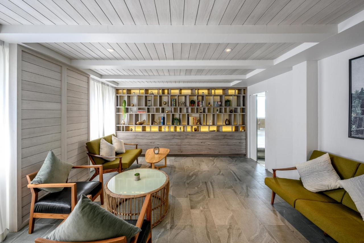 Namaka Resort Kamala Екстер'єр фото The Library at The Standard East Village
